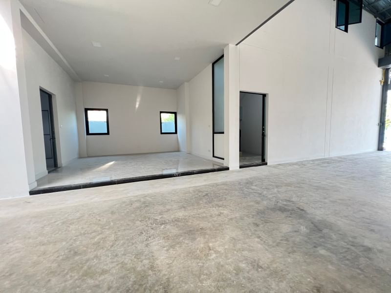 ให้เช่า สำนักงาน ออฟฟิศ  พร้อมโกดัง  สร้างใหม่ คลอง4  ลาดสวาย ลำลูกกา